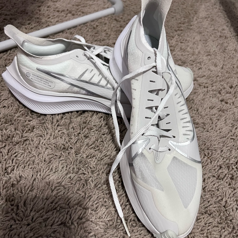 Nike Zoom Gravity Shoes